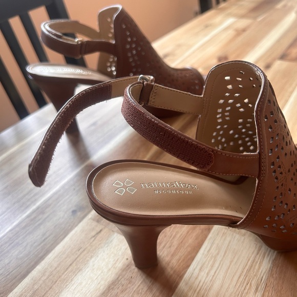 Naturalizer N 95 Contour Paige High Heel - Picture 5 of 6